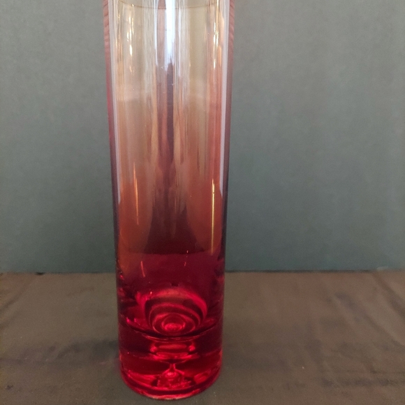 Hand-blown Red Vase - Picture 4 of 6